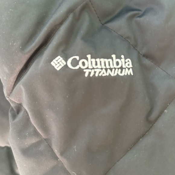 Kids Colombia titanium jacket size 7/8 snow ski & snowboard jacket in black - Picture 6 of 8